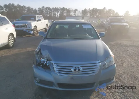 2010 Toyota Avalon Xls z USA, uszkodzony, nr VIN 4T1BK3DB5AU355140